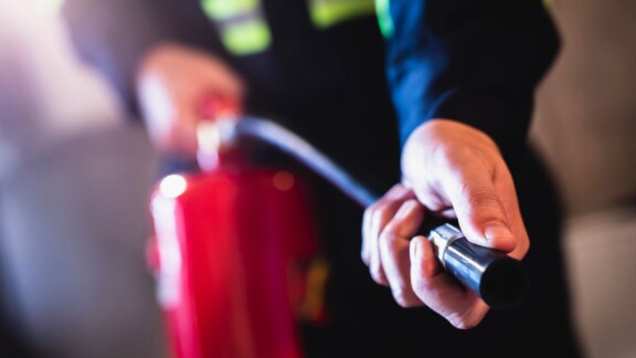 fire-extinguisher start